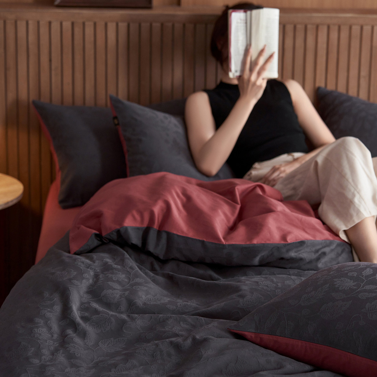 水星新家纺100支高级感黑红长绒棉全棉四件套轻奢提花纯棉磨毛加