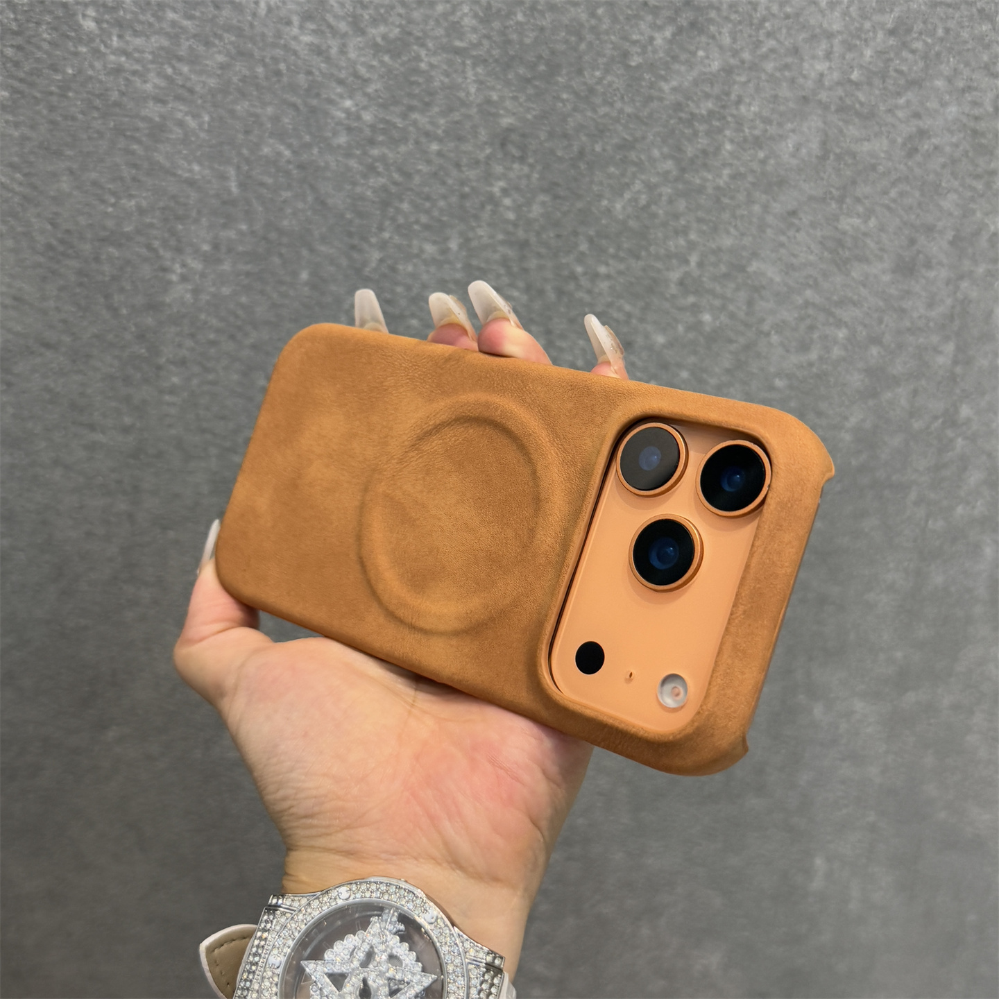 磁吸羊巴皮适用新款iphone17苹果17promax手机壳小众16半包15硬壳