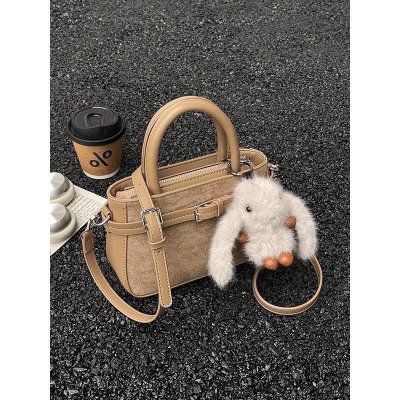 秋冬小众轻奢手提包包女2025新款高级感覆古磨砂单肩斜挎包水桶包