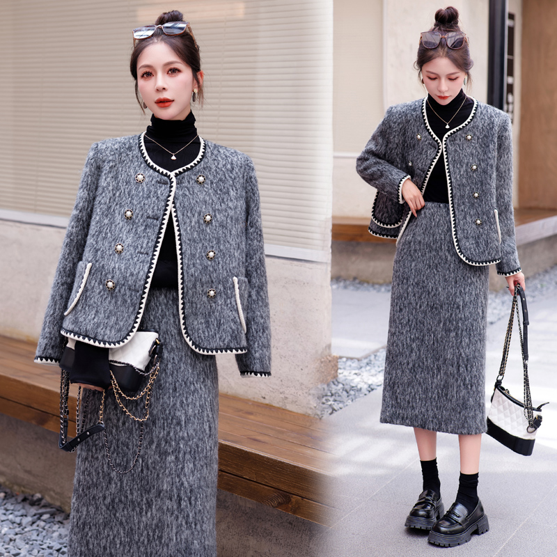 轻熟风高级感小香风毛呢套装女秋冬新款显瘦气质复古半身裙两件套