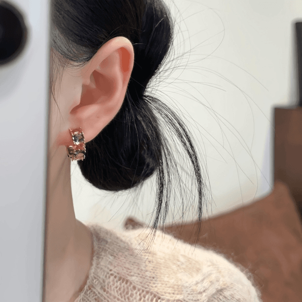 铜合金锆石耳饰 秋日流光风亮闪锆石耳扣