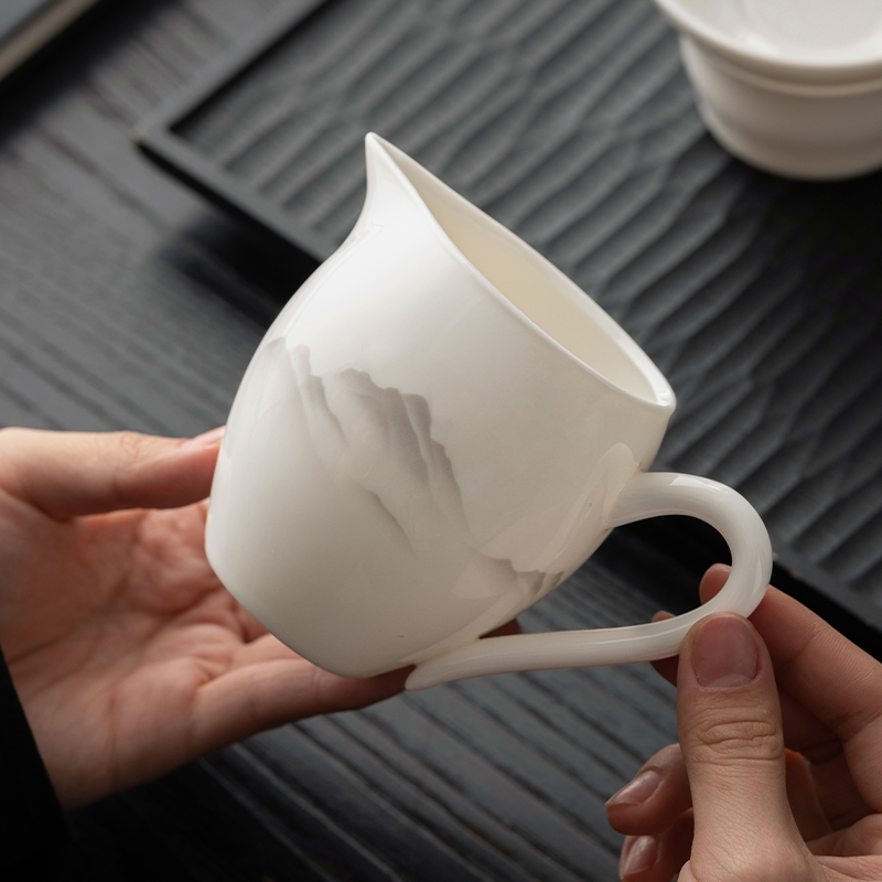 羊脂玉瓷公道杯陶瓷茶漏一体白瓷茶海分茶器功夫茶具配件匀茶杯