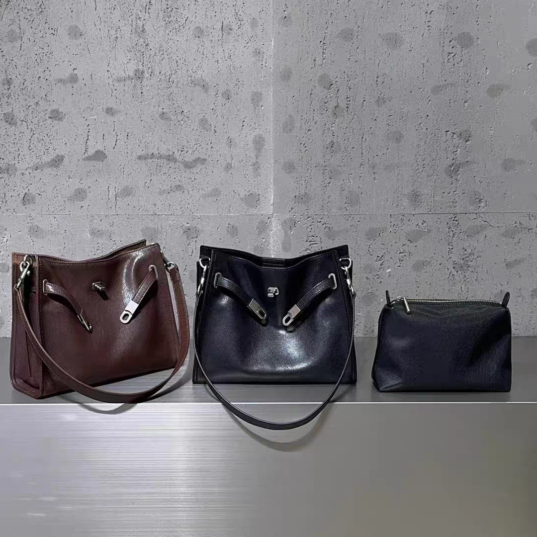 高级感真皮凯莉包女士新款植揉牛皮单肩腋下包真皮大容量斜挎女包