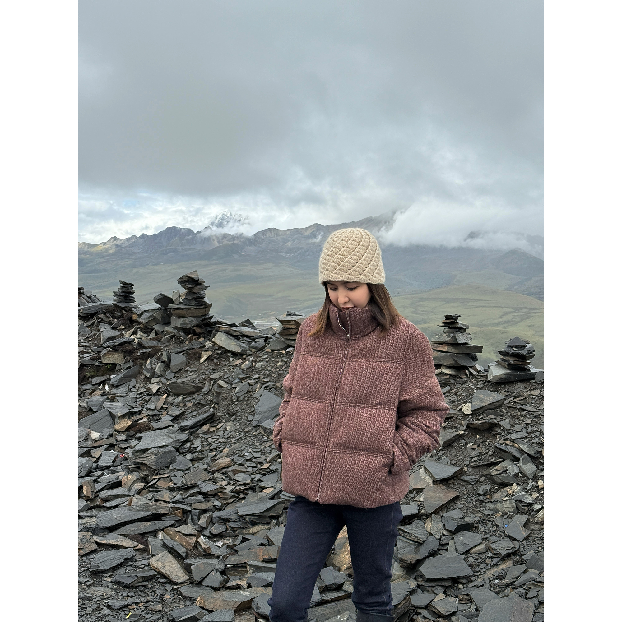 JESSICA WU暖筑织迹人字立领银链纵绗深棕逸装短廓羽绒服​