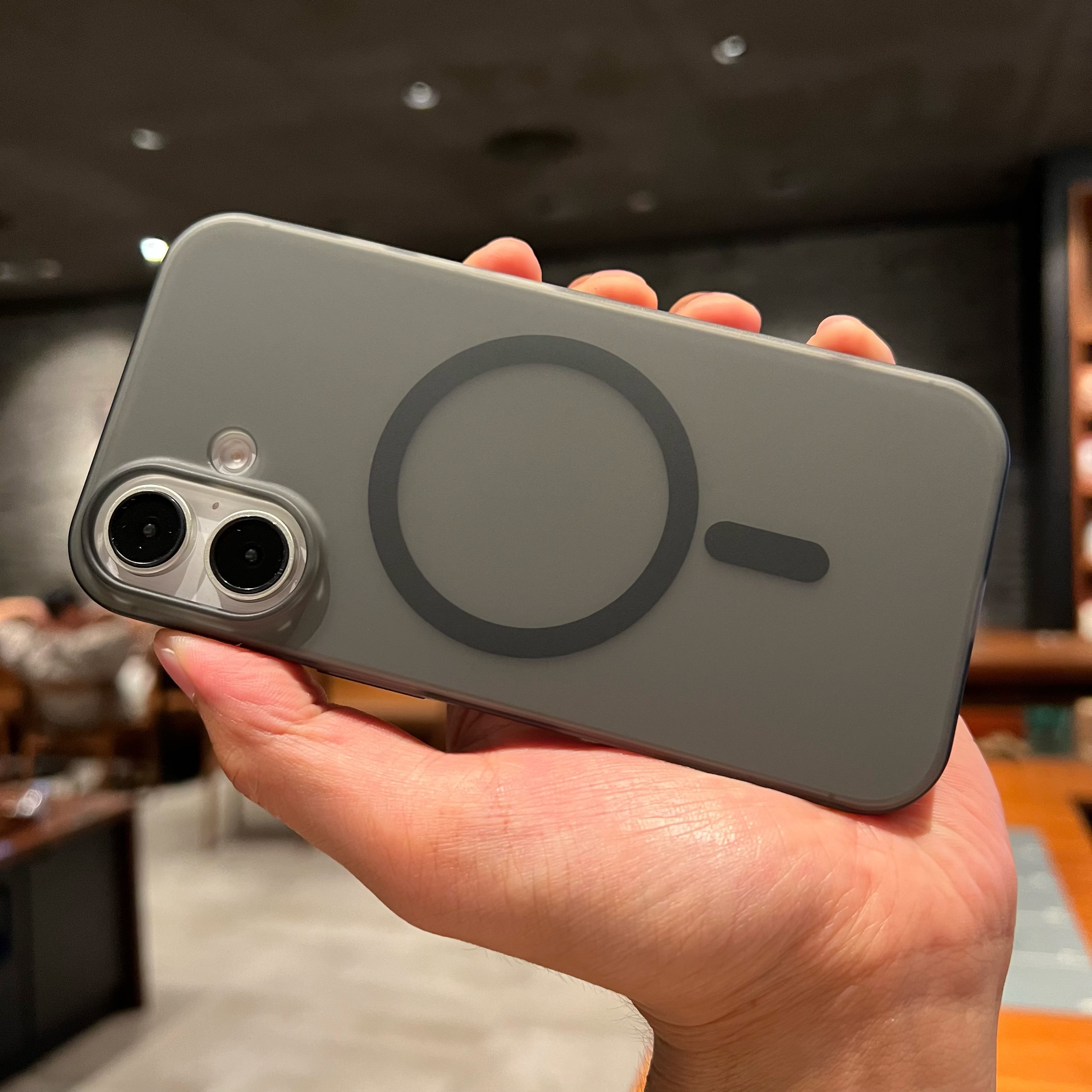 磁吸冰雾肤感磨砂适用苹果17手机壳新款17promax超薄16防摔15硬壳