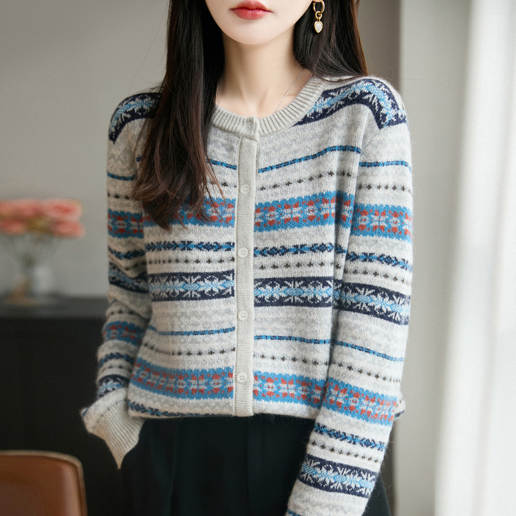 【羊毛】正品韩系圆领针织衫减龄费尔岛条纹提花开衫精仿女毛衣长袖