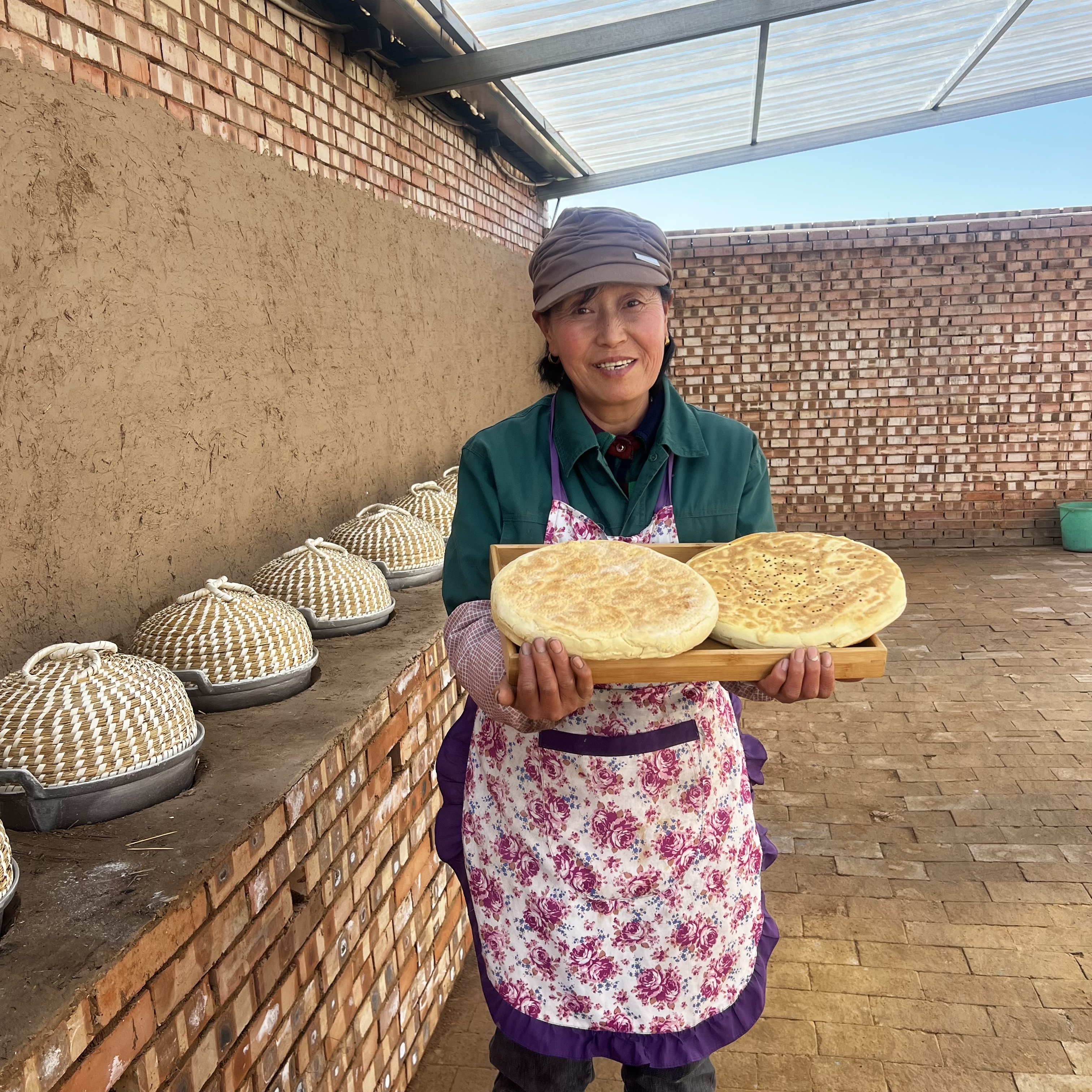 甘肃传统锅盔炭火烤制老酵母发面纯手工制作甘肃柴火馍馍