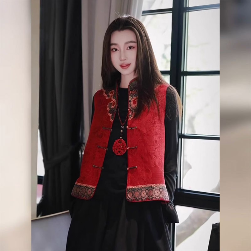 国风重工刺绣时尚盘扣坎肩马甲新中式高级感提花气质外穿无袖背心