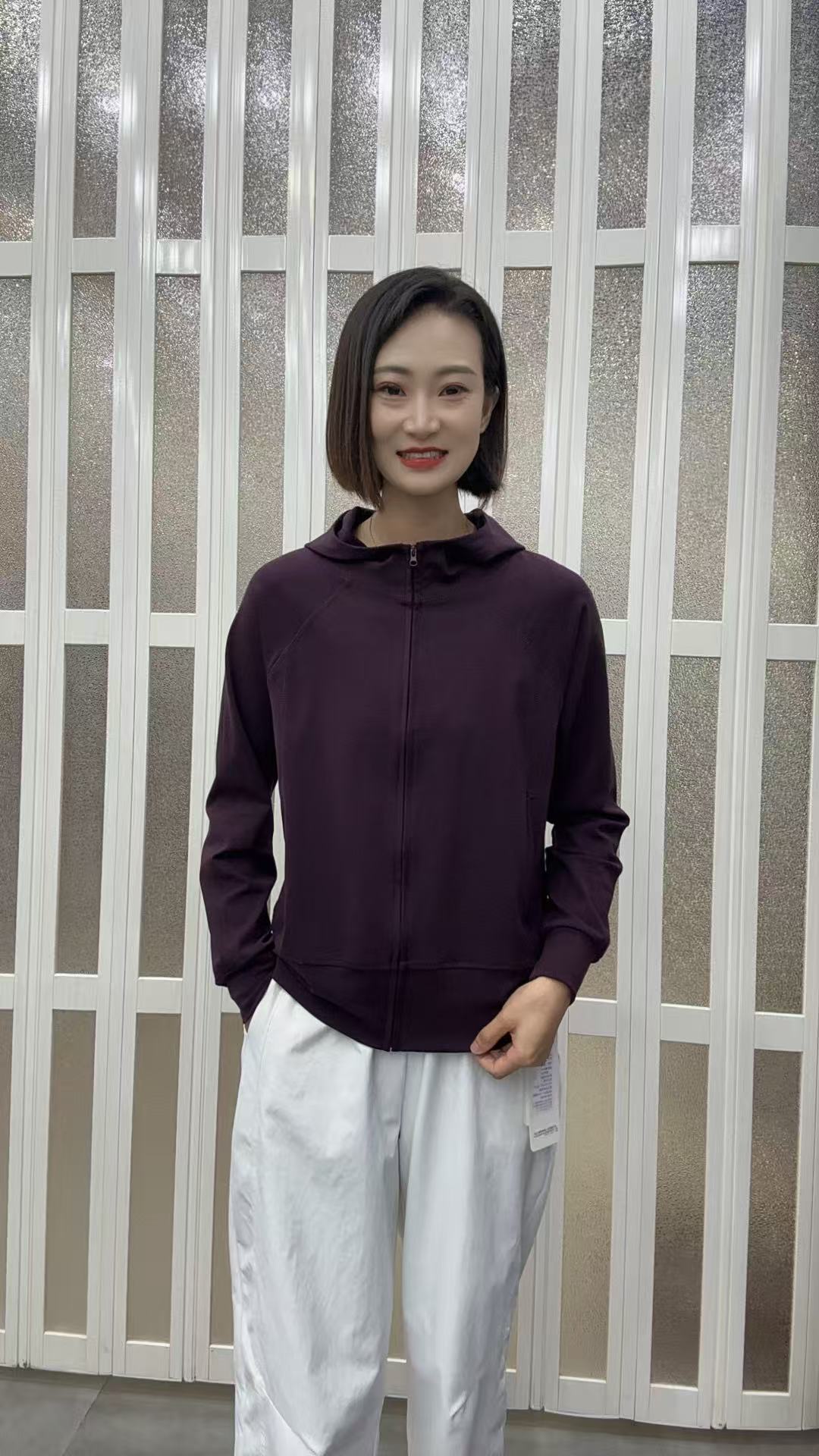 2025女士连帽卫衣秋季大码外套洋气时尚百搭显瘦休闲运动户外