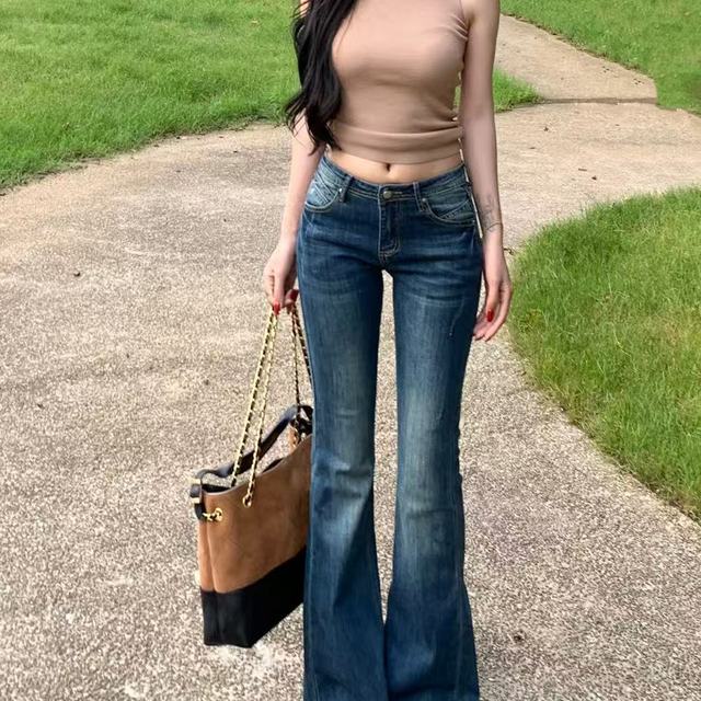 李李服饰中低腰超模微喇牛仔裤女2025早秋新款修身显瘦长腿百搭裤