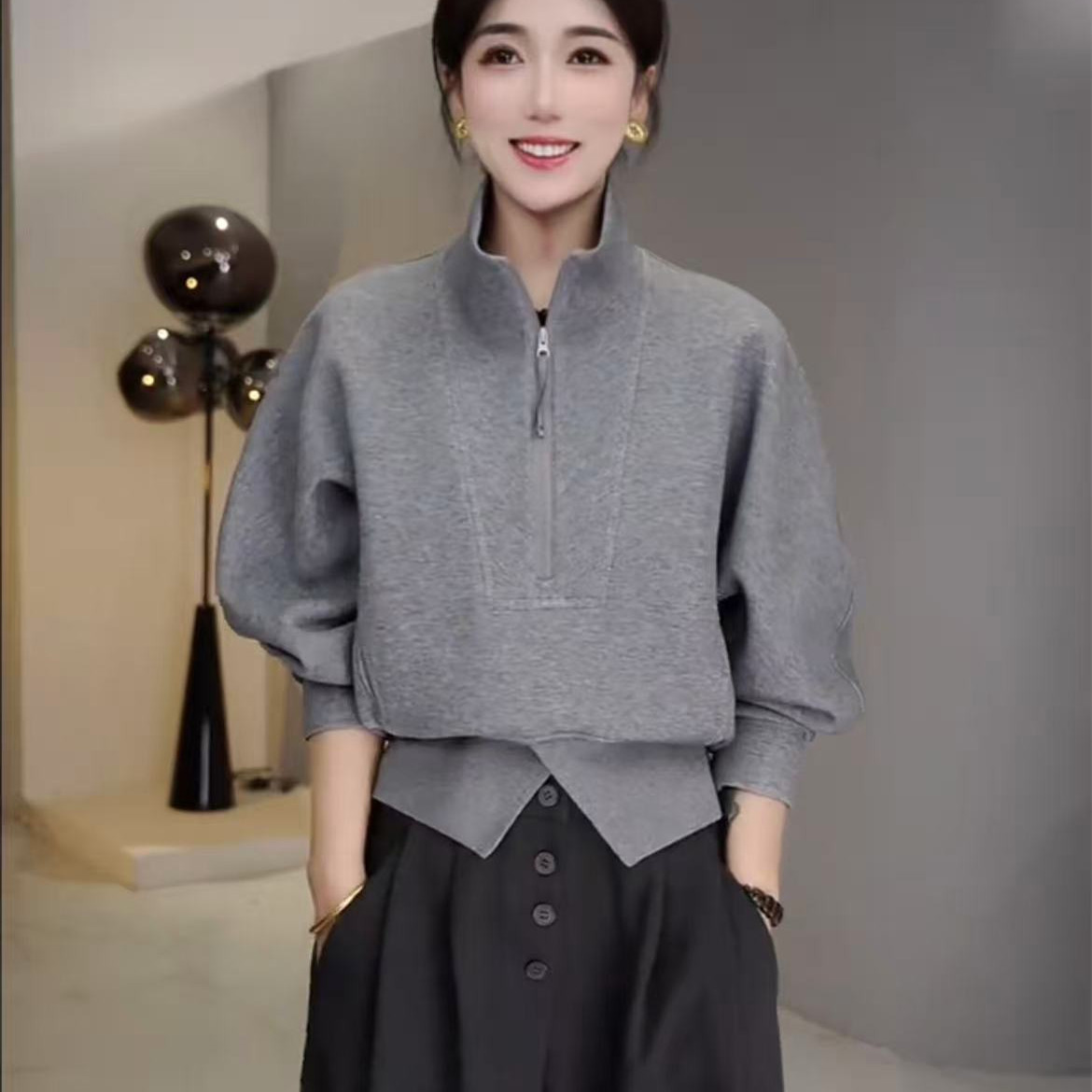 多一“立领卫衣”2025秋季倒三角螺纹松紧开叉半拉链立领长袖卫衣