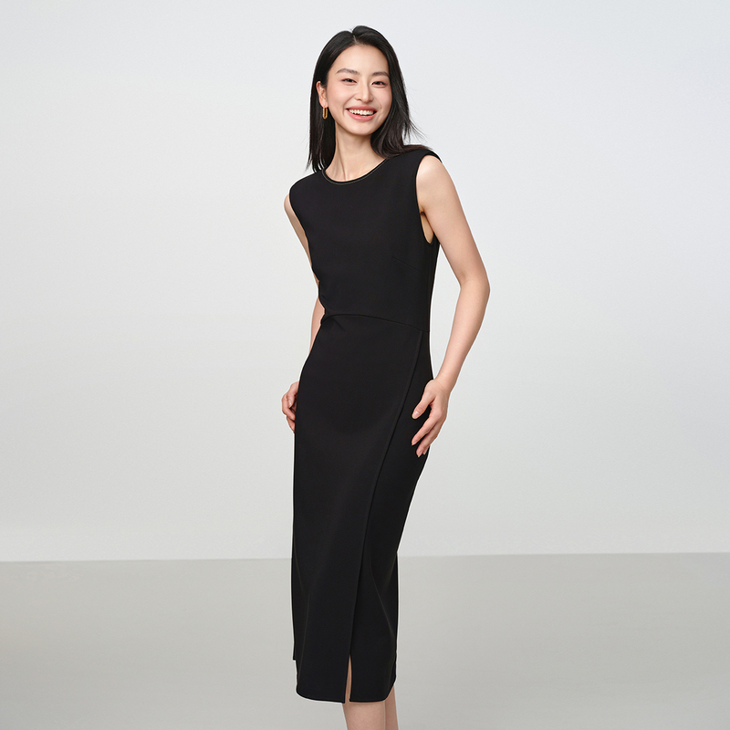 EP雅莹女装2025早秋新品 气质无袖小黑裙弹力修身收腰连衣裙4109A