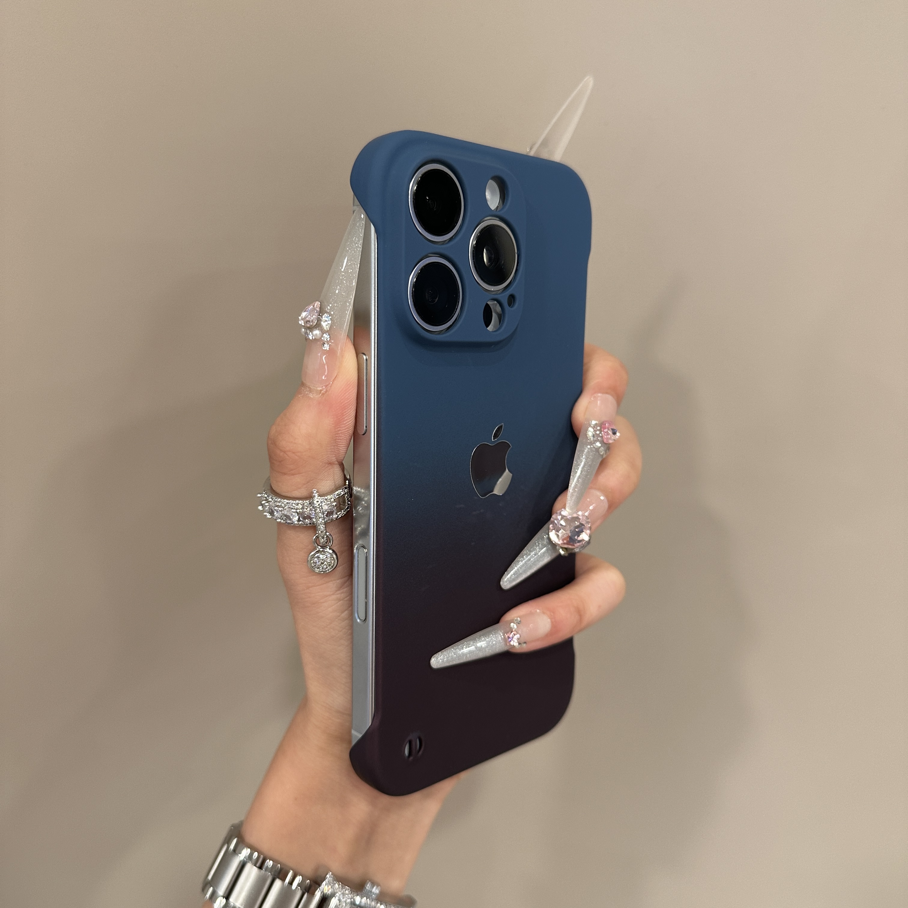 新款渐变无边框适用苹果16promax手机壳小众iPhone15个性14散热13