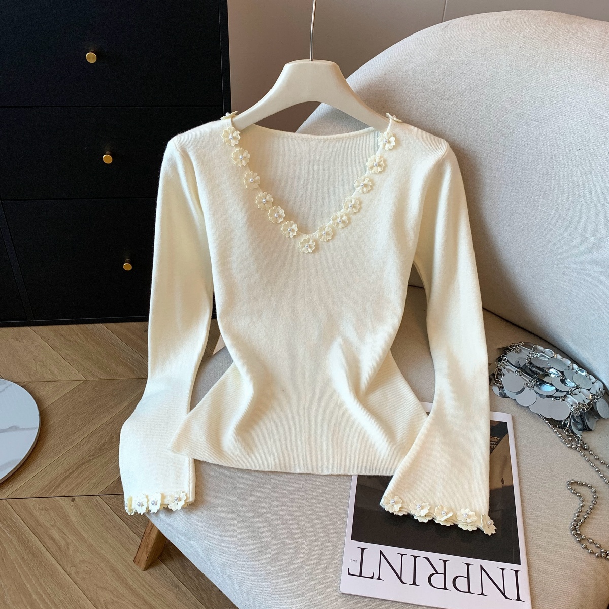 自留款推荐~重工钉花V领长袖针织衫女秋季新款小香风甜美减龄上衣