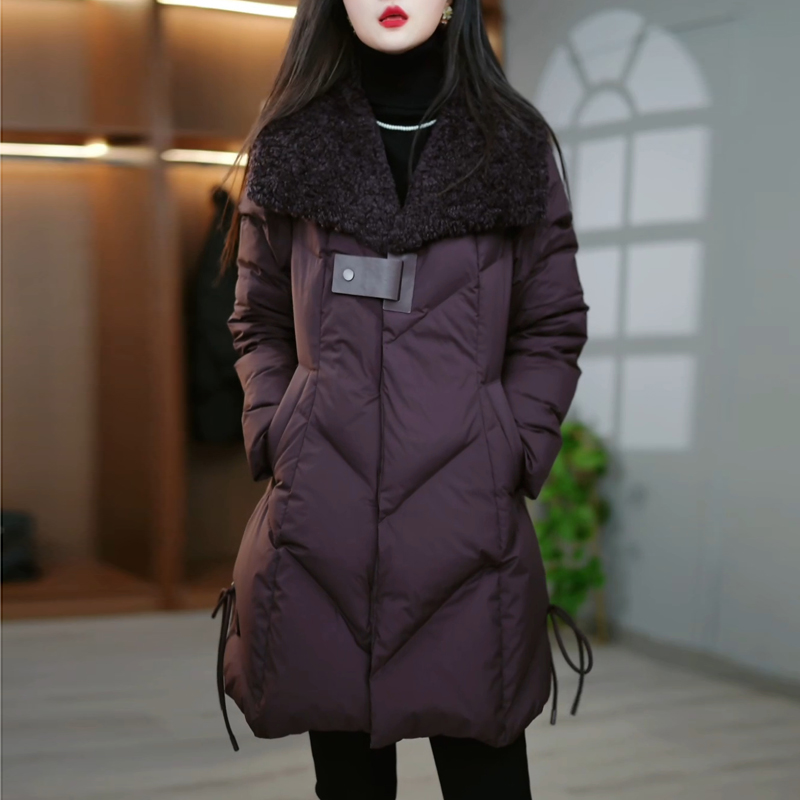 妈妈装时尚洋气设计感羽绒服2025新款冬季中长款收腰显瘦保暖外套