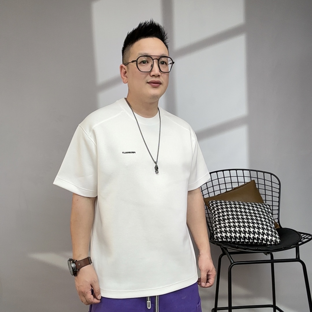 曼巴棉硅胶字母立体裁剪短袖T恤797