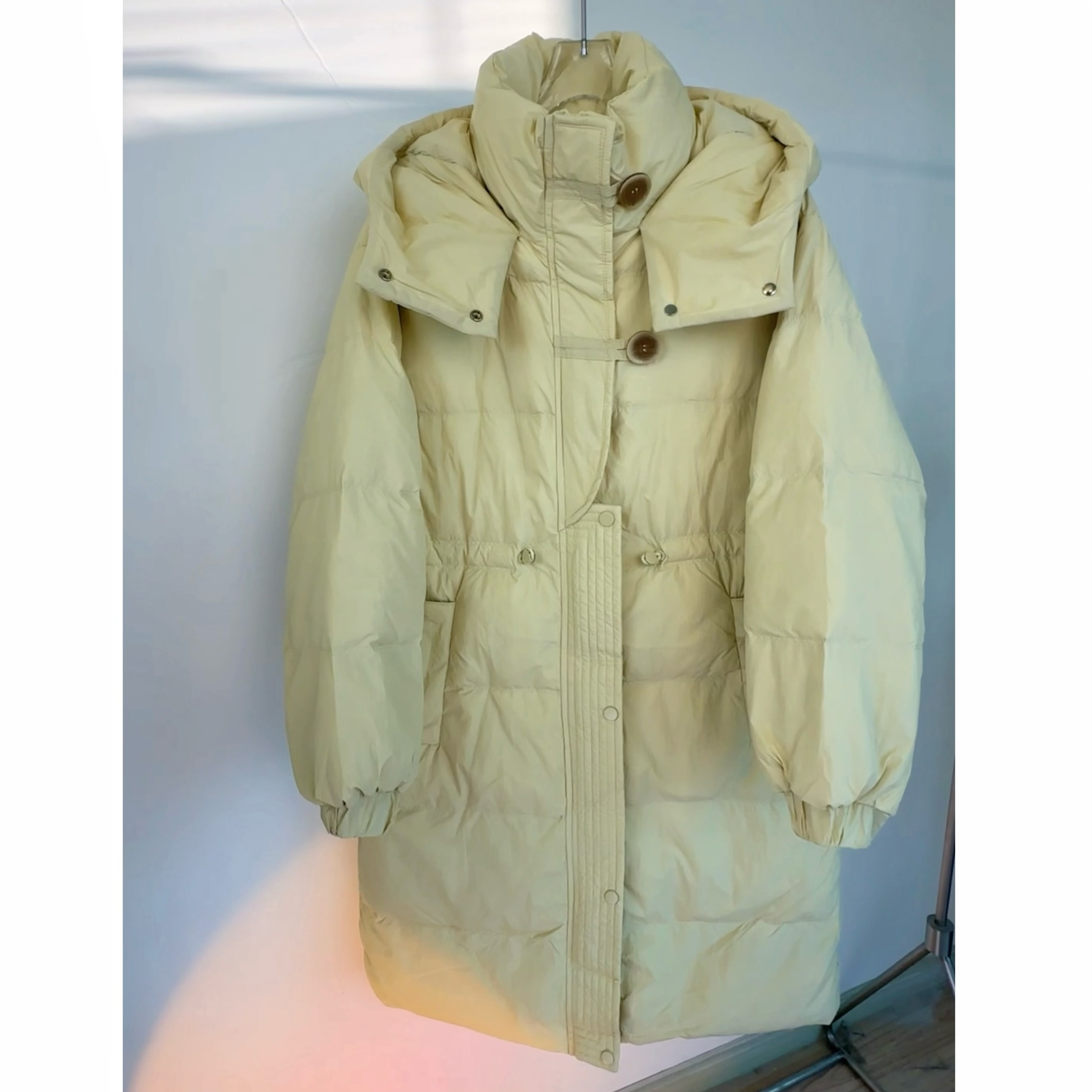 浅黄色白鸭绒羽羽服保暖冬装外套女中长款过膝盖包臀宽松连帽收腰