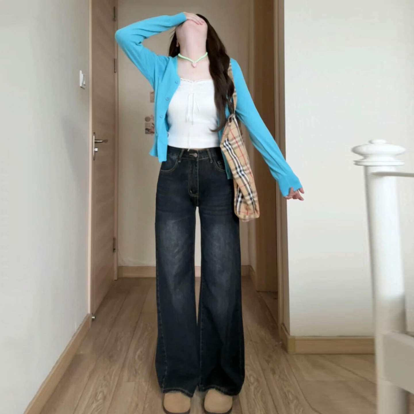 韩系穿搭巨好看蓝色针织开衫外套女装秋季2025新款别致多巴胺上衣