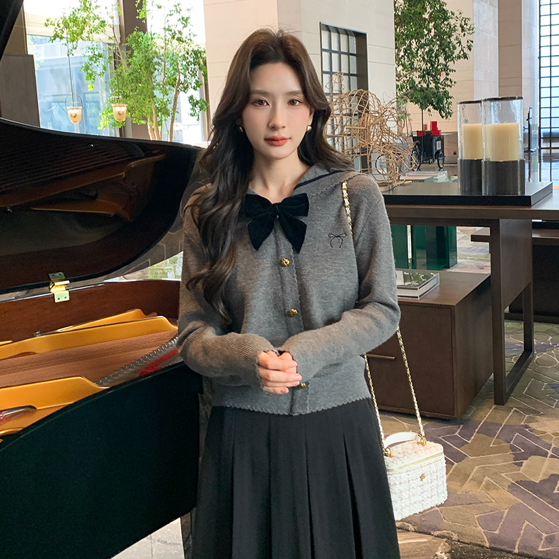 【奢姿】2024年秋季新款大码女装海军领学院风上衣胖妹妹减龄针织衫