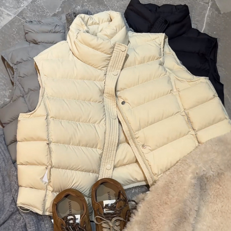 爆款高级感白鸭绒时尚排骨马甲女装2025秋冬流行时尚外穿坎肩上衣