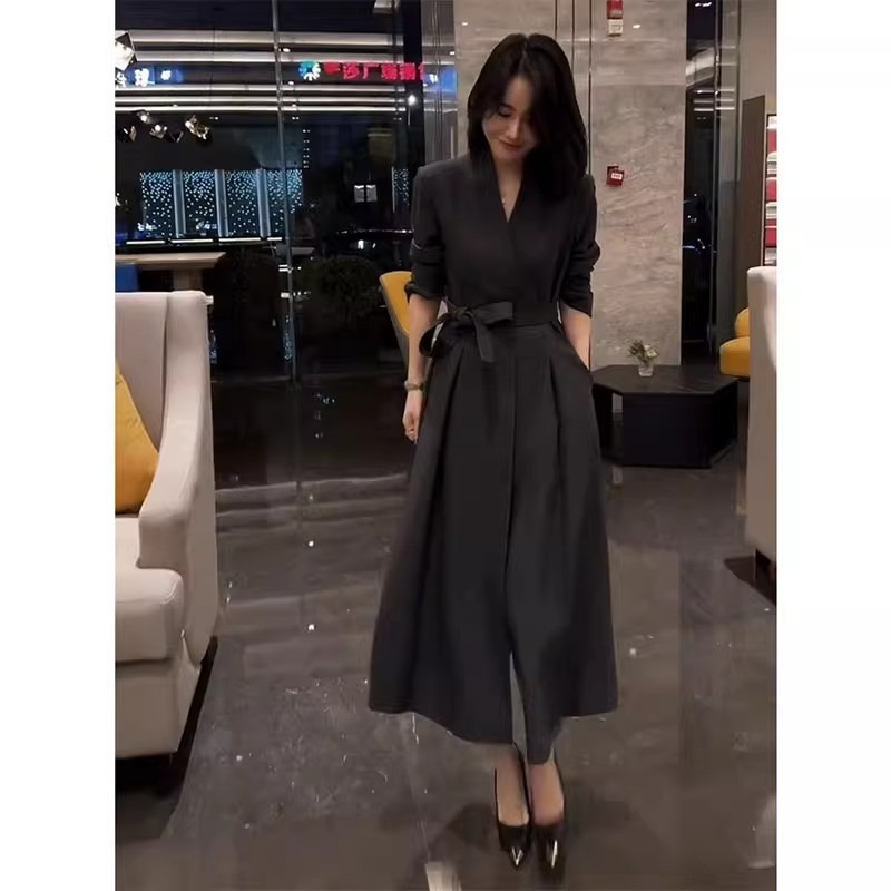 秋季气场强大女神范法式气质长裙收腰显瘦大码胖mm黑色西装连衣裙