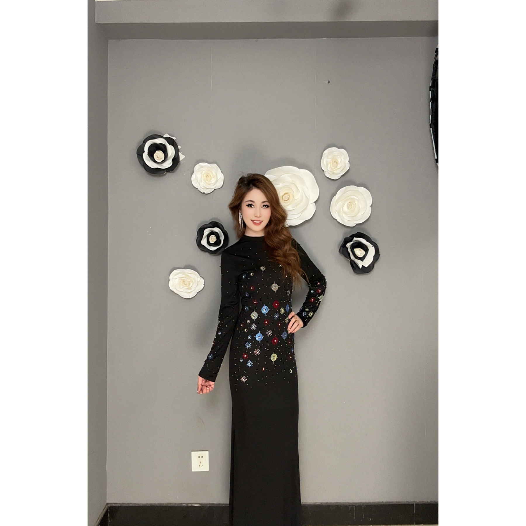 9905【包邮】气质时尚彩色烫钻显瘦显瘦女装连衣裙