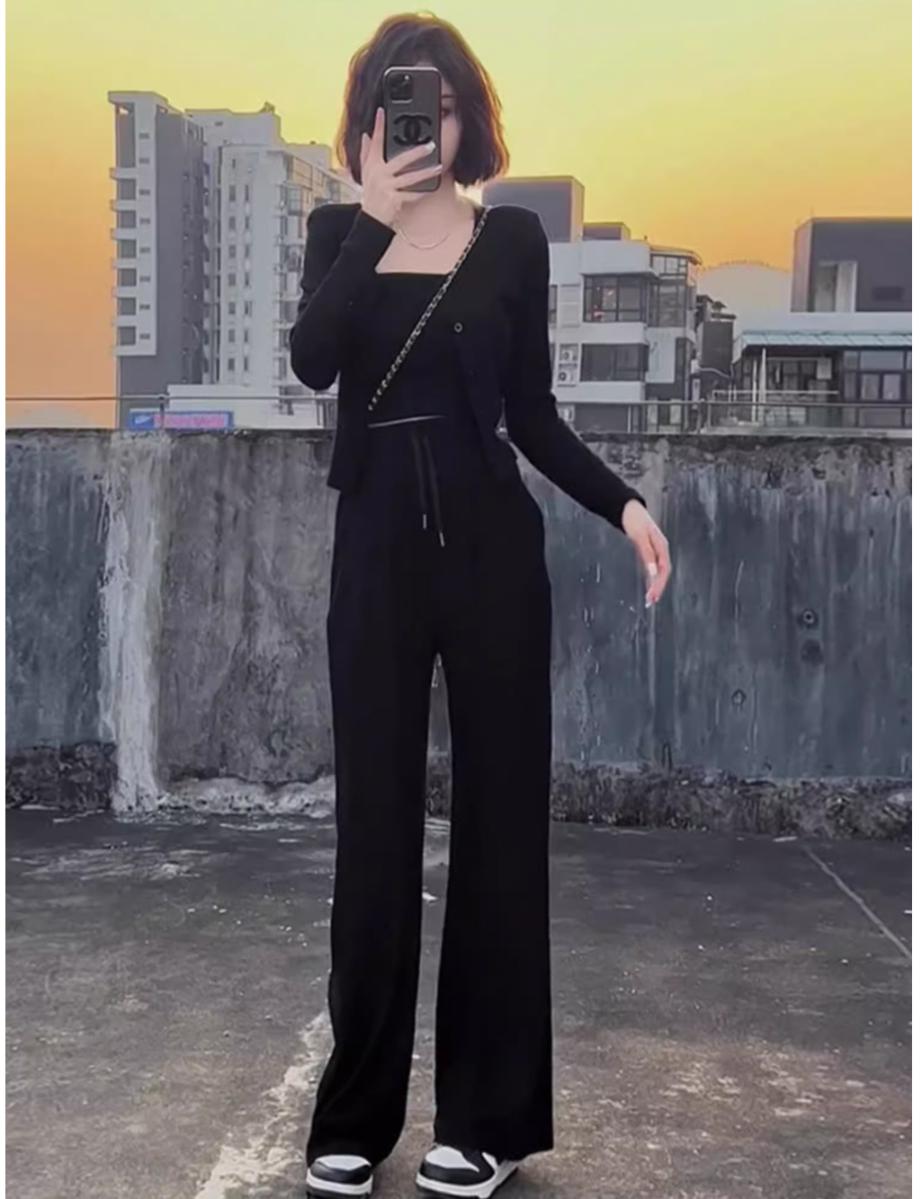 休闲运动套装女秋款新款流行港风高级感炸街韩版卫衣阔腿裤三件套