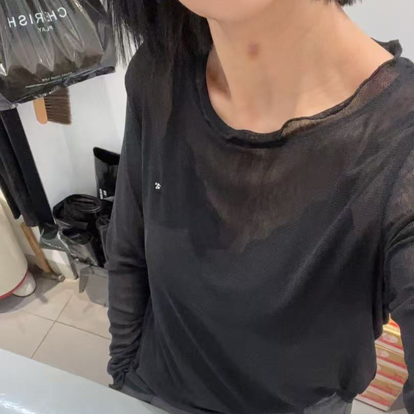 丫头美衣馆、，长袖韩系抗皱圆领针织极简风时尚黑色套头打底衫