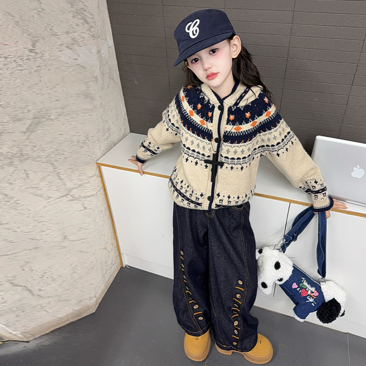 女童春秋2025新款复古连帽开衫毛衣费尔岛儿童秋软糯针织开衫外套