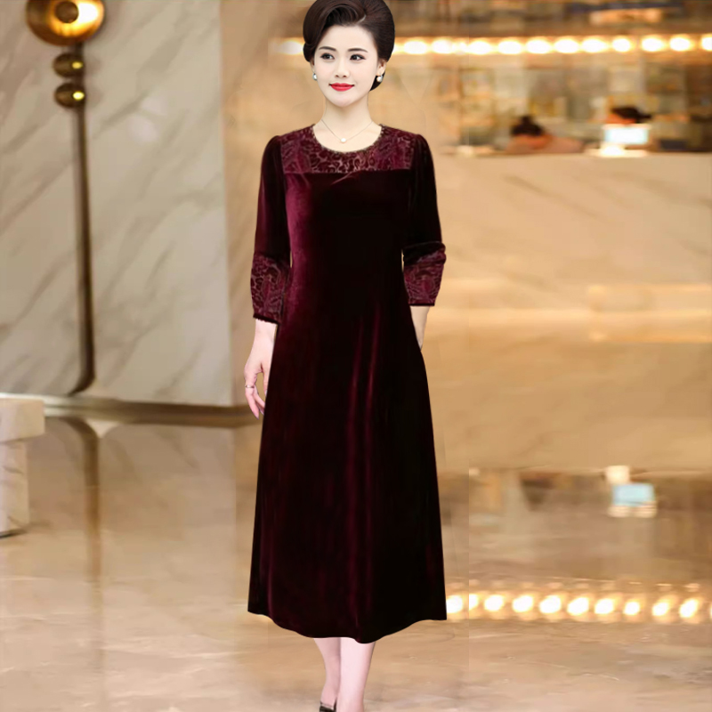 805中年新款妈妈气质过膝金丝绒长款高端宽松钩花大码连衣裙裙子