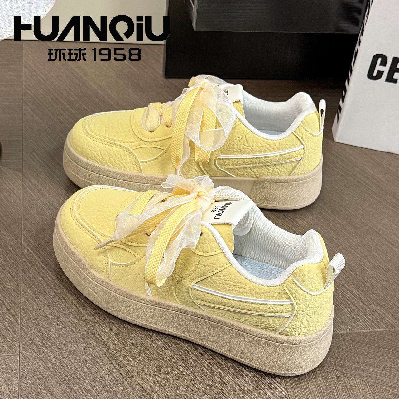 环球2025皮面时尚百搭休闲鞋网红高级厚底板鞋潮流舒适通勤女鞋