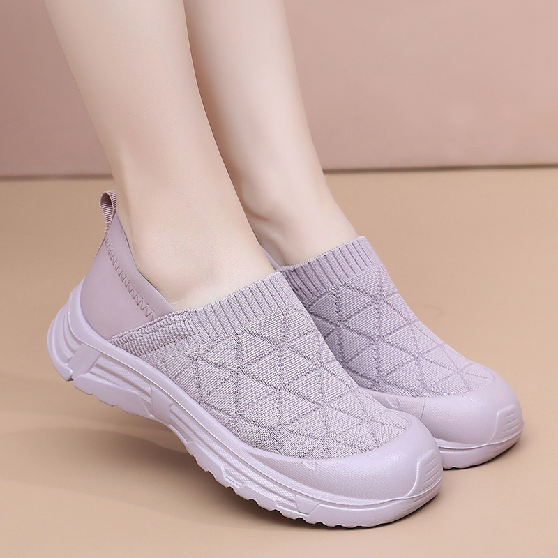 新款春秋后跟可踩两穿休闲鞋飞织运动软底防滑舒适透气轻便妈妈鞋