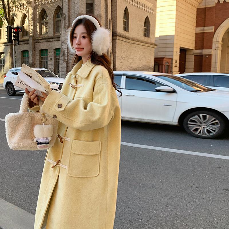 超好看黄色减龄毛呢外套女2025冬季新款学院风宽松牛角扣呢子大衣