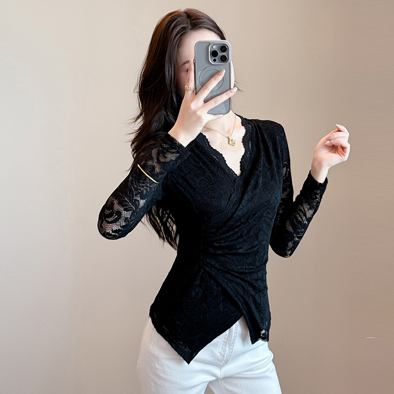 （金金家）2025年秋冬新款V领蕾丝T恤遮肚蕾丝衫百搭纯色百搭长袖女
