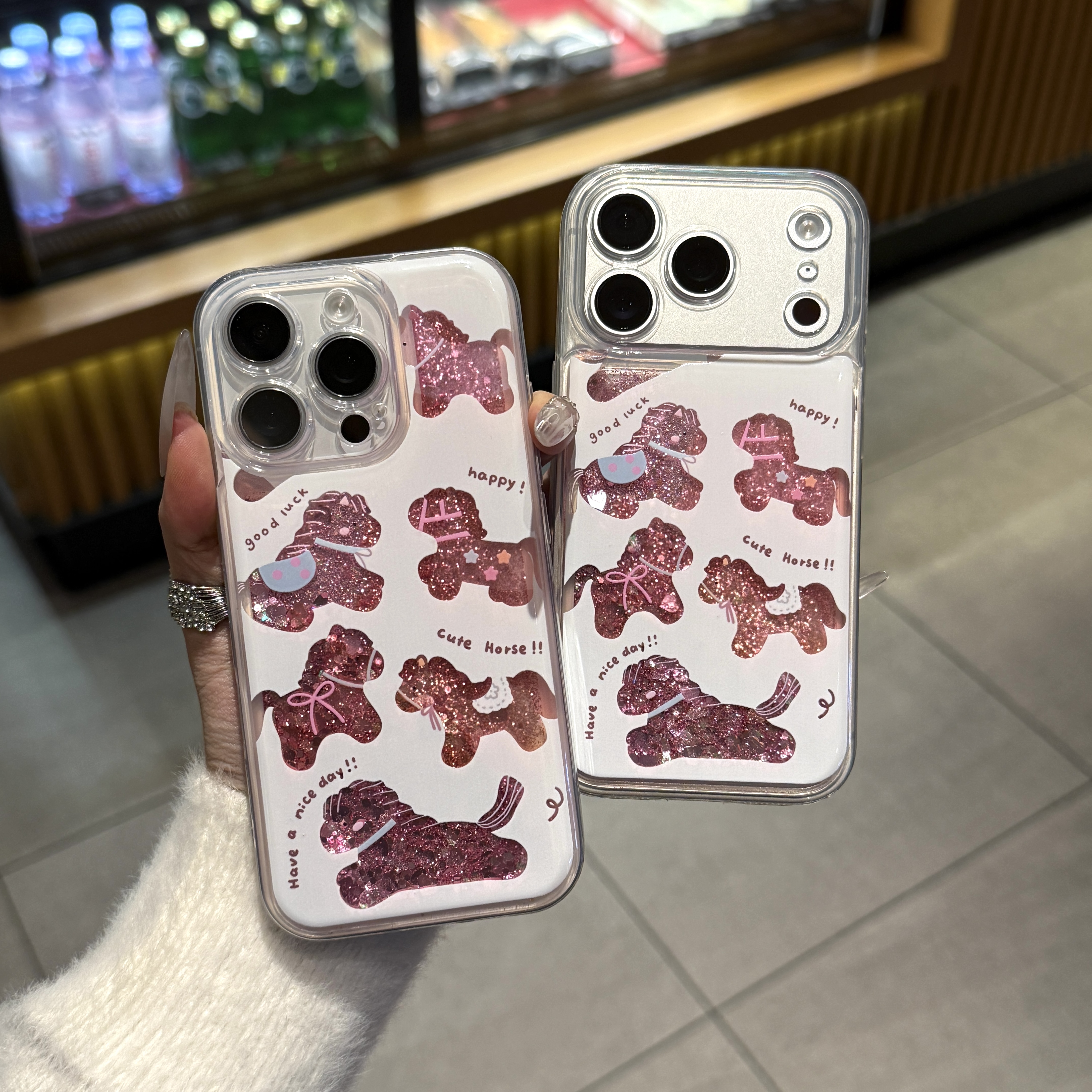 雅天立镂空流沙彩色小马适用苹果17/16华为手机壳vivo小米oppo套