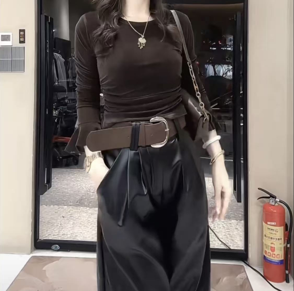 1秋季气质百搭打底上衣高腰直筒显瘦阔腿女装