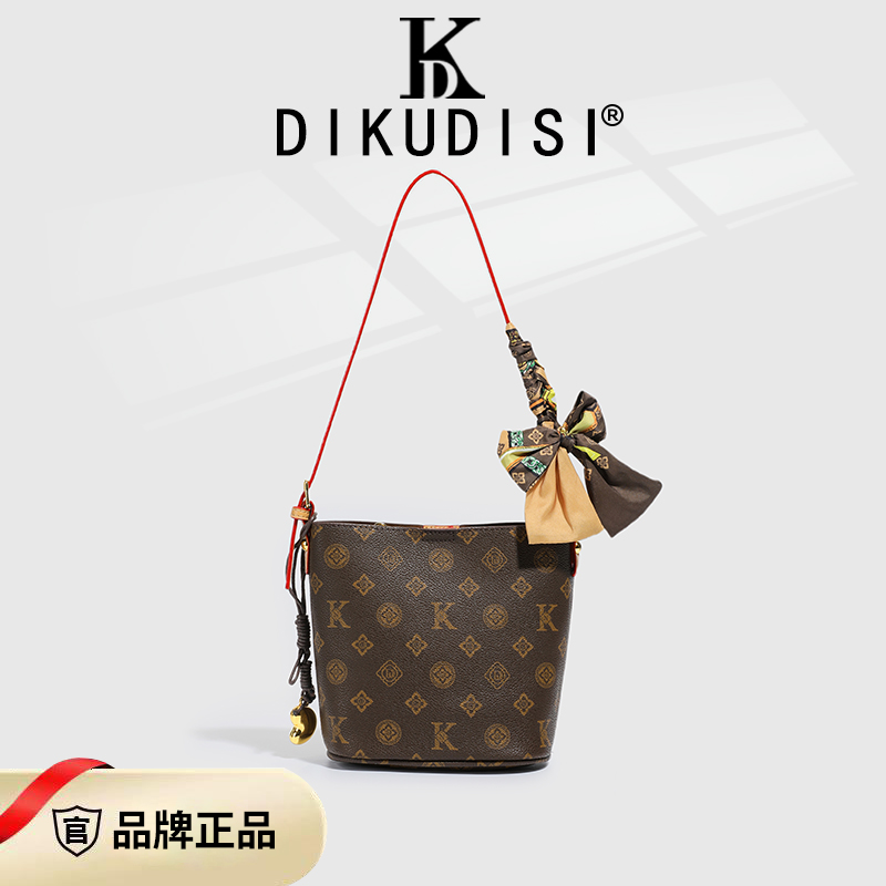 高级感通勤轻奢单肩斜跨腋下印花水桶小众设计女士包包