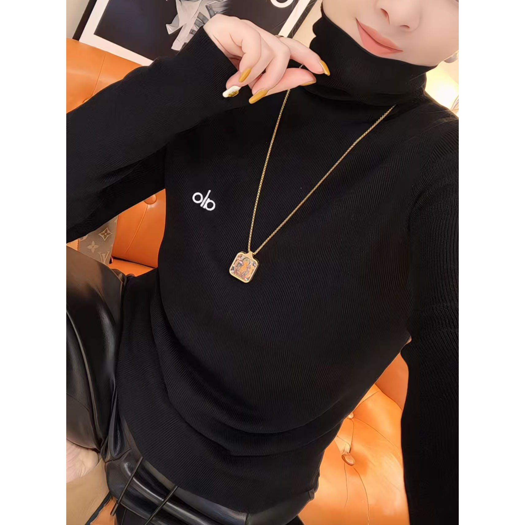 今年流行穿搭2025秋冬新款温柔风字母印花刺绣高领针织衫打底上衣