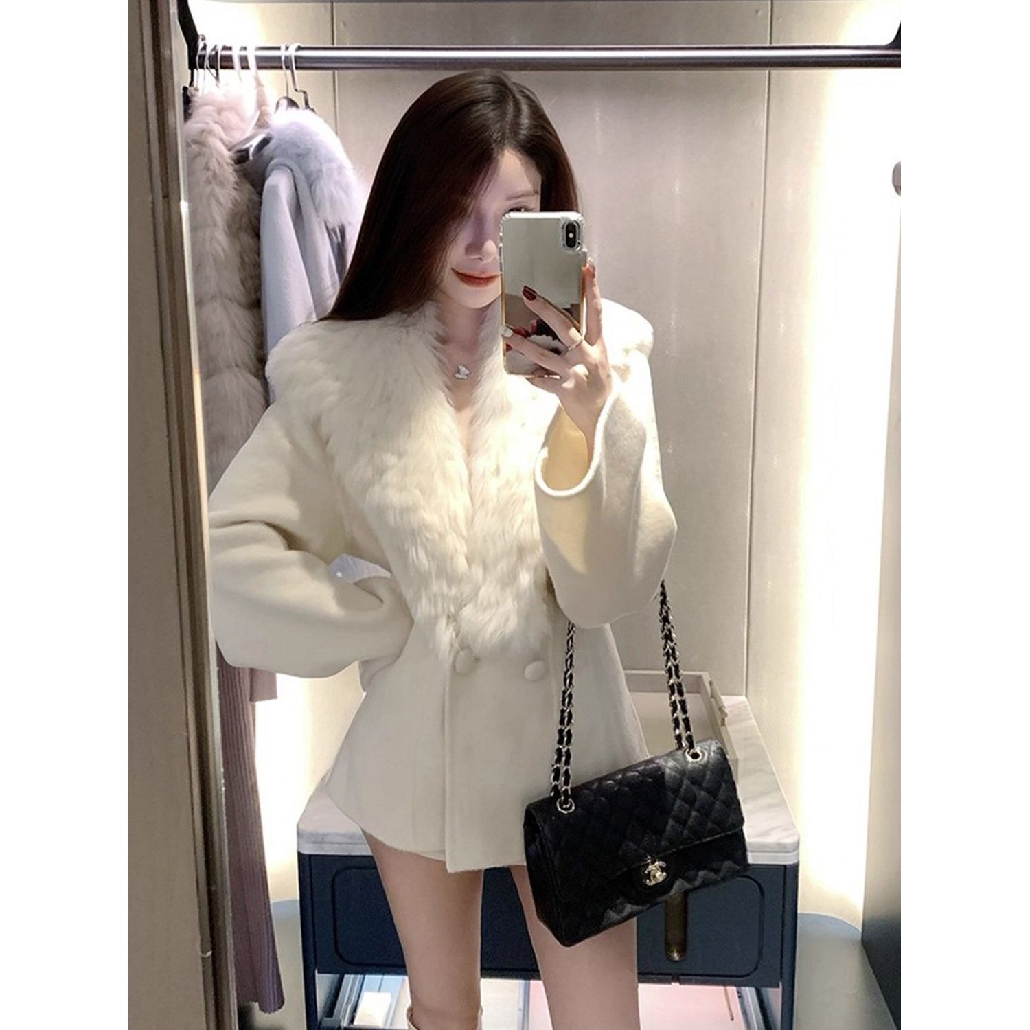 千山暮雪 2025秋冬新款千金感小香风毛呢纯欲设计感收腰显瘦外套