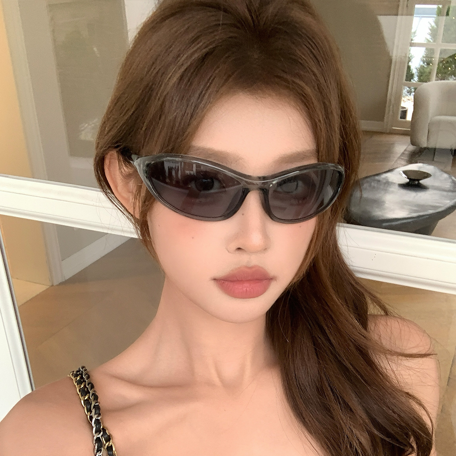 简约高级感猫眼太阳眼镜男女同款方圆脸显瘦欧美辣妹街拍发箍墨镜