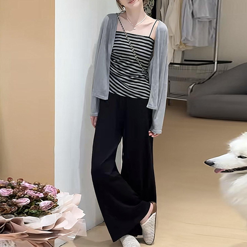 夏季一整套女装2025年新款韩版时尚条纹吊带防晒开衫休闲裤三件套