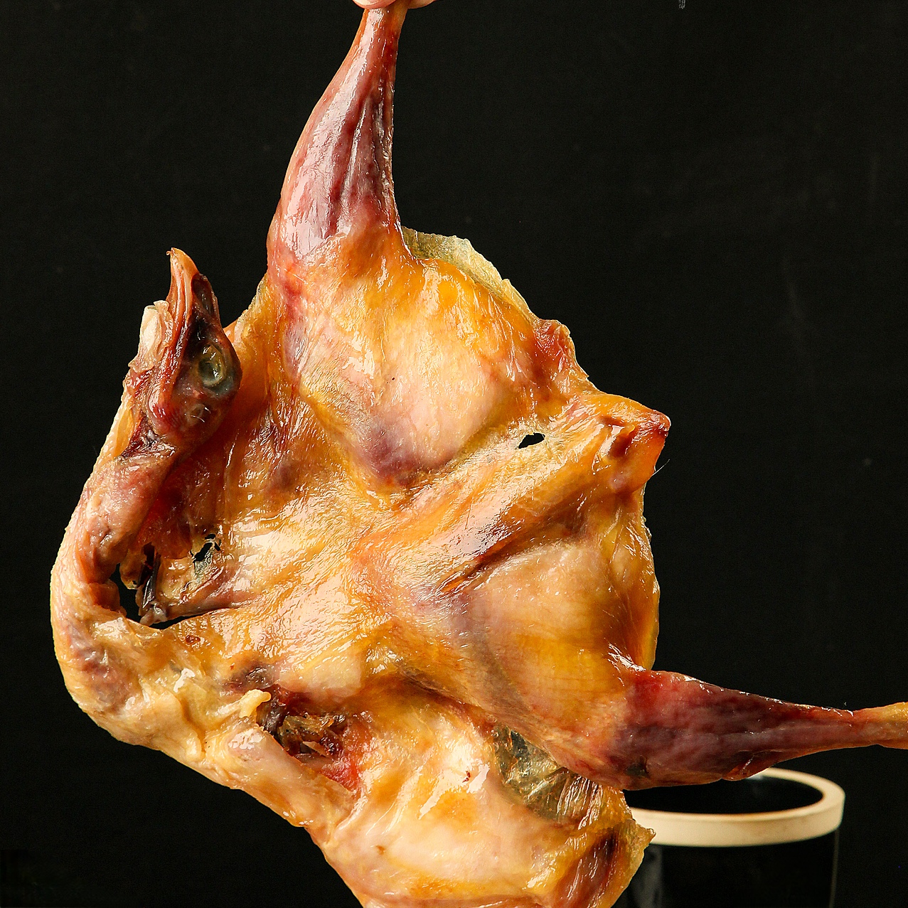 特色风干鸡散养土鸡农村腌制咸鸡盐水鸡