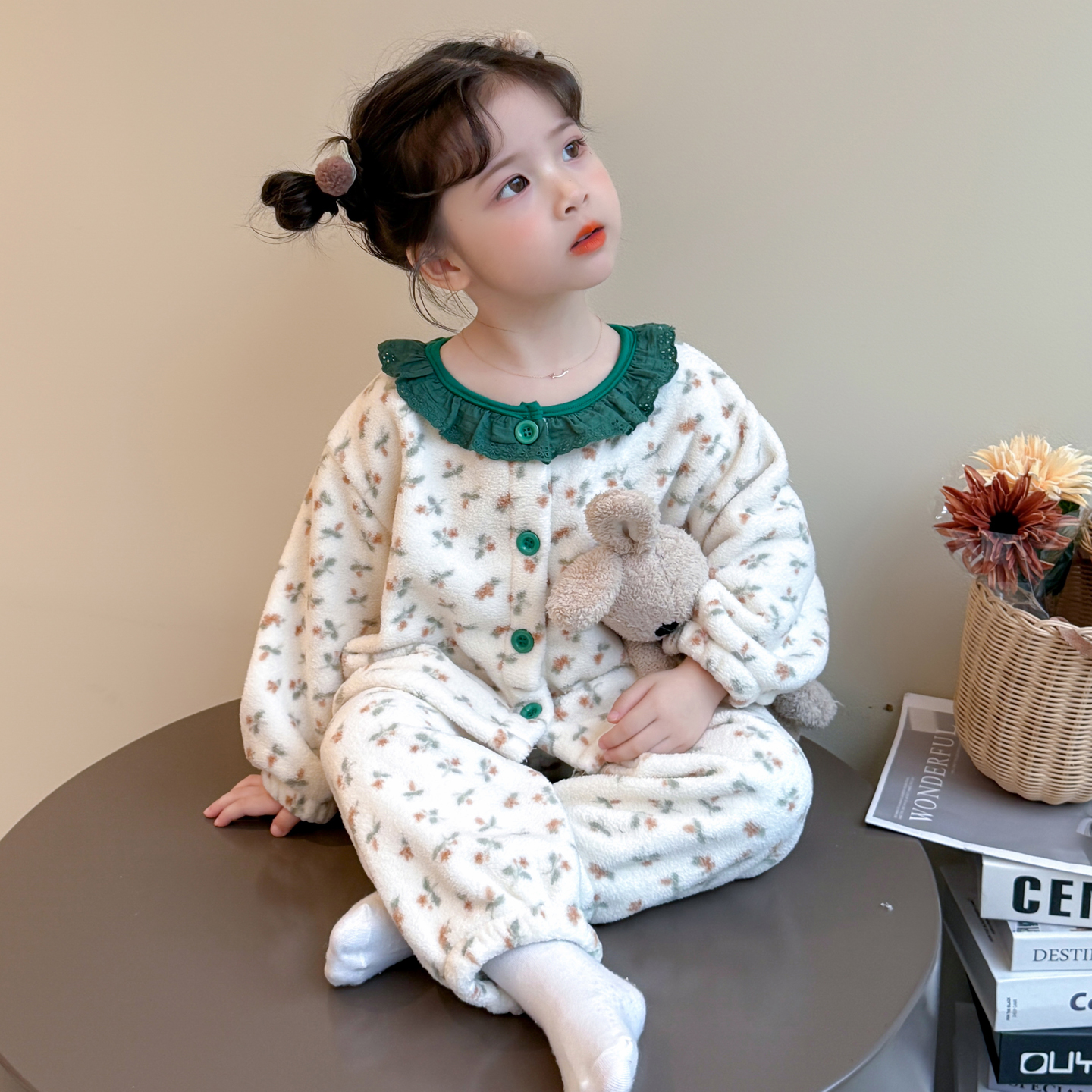 儿童法兰绒睡衣套装秋冬款女童宝宝保暖薄款女孩子睡衣秋冬款