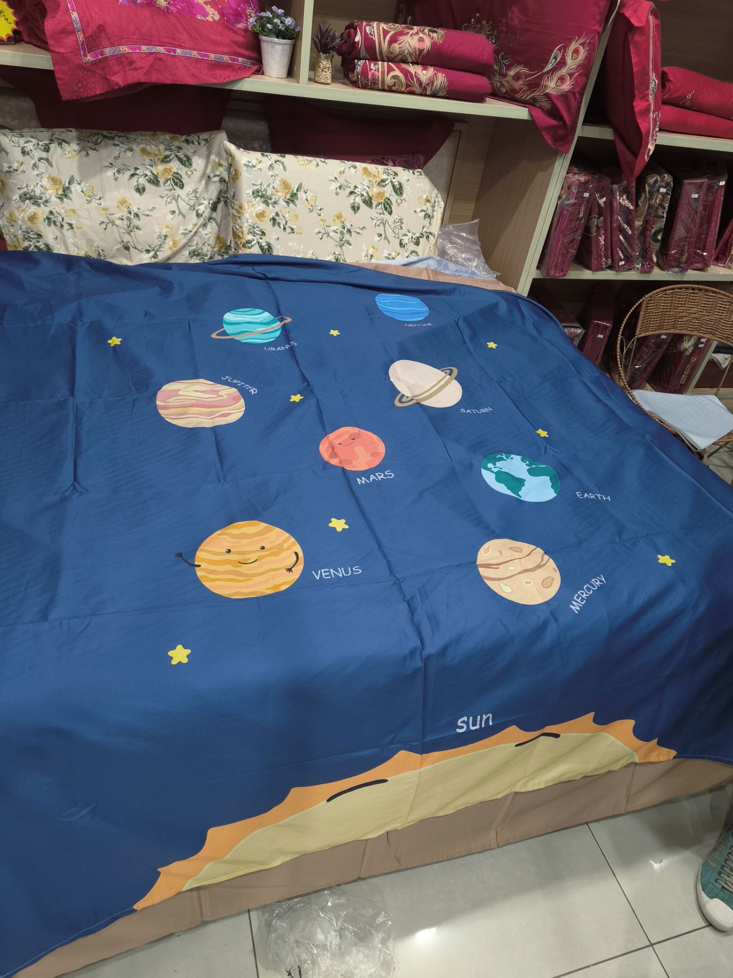 长绒棉床单2.0*2.4m小星球【水洗标写的是天丝写错了】