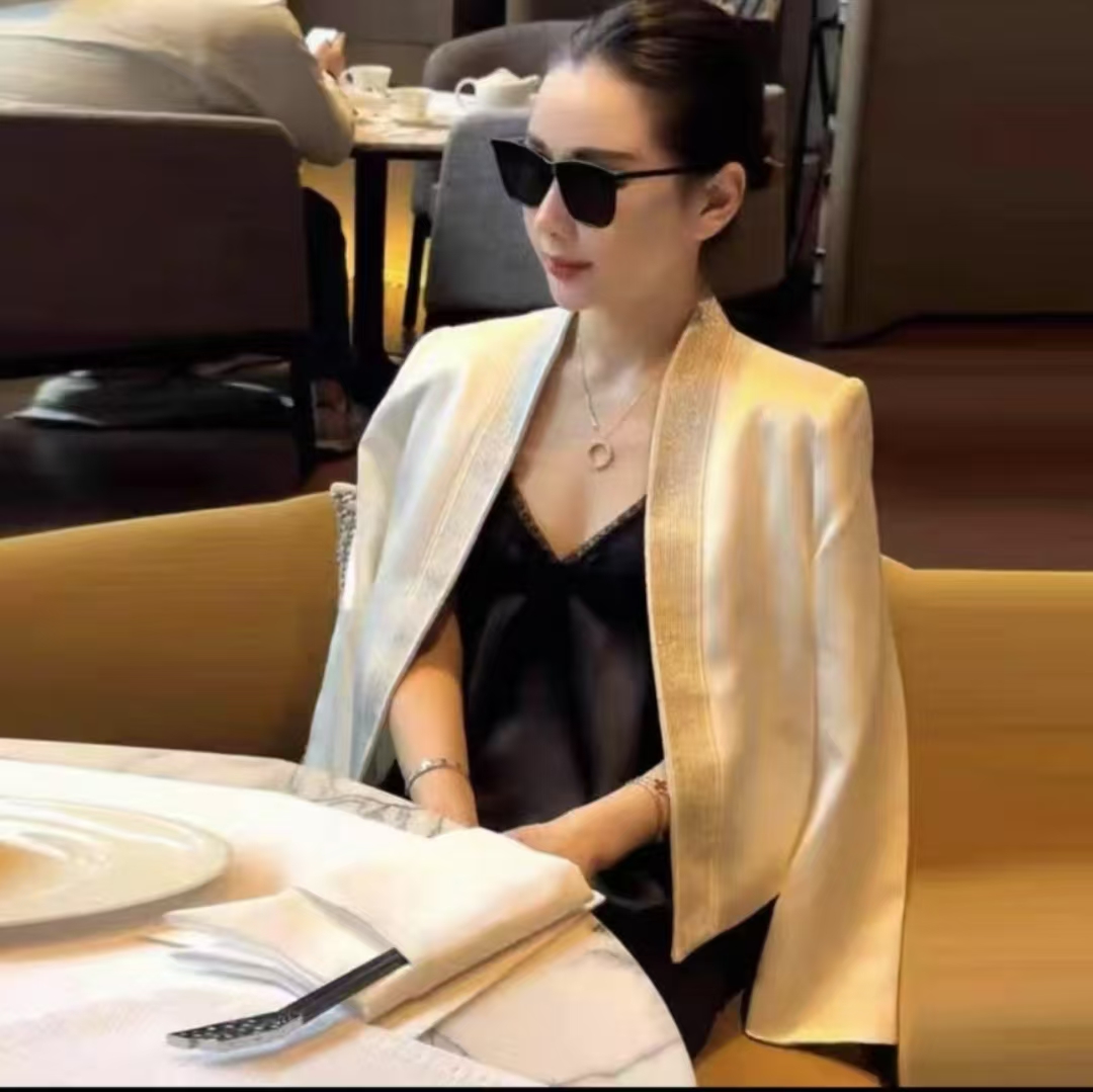 【流光美人】2025新款轻奢小香风珠光西装气质外套女炸街洋气高级感