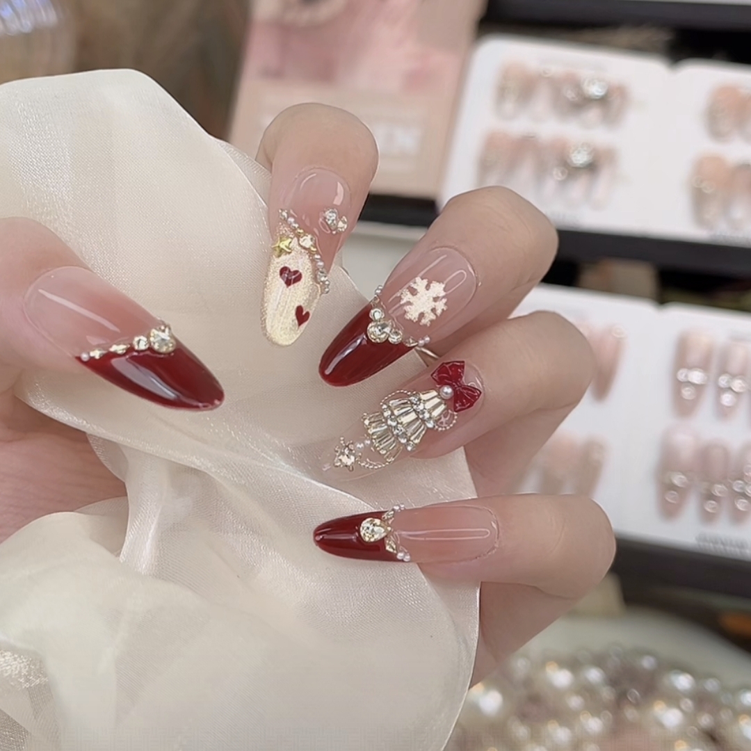 圣诞鎏金 显白红色猫眼纯手工美甲法式手绘气质穿戴甲爆闪短款ins