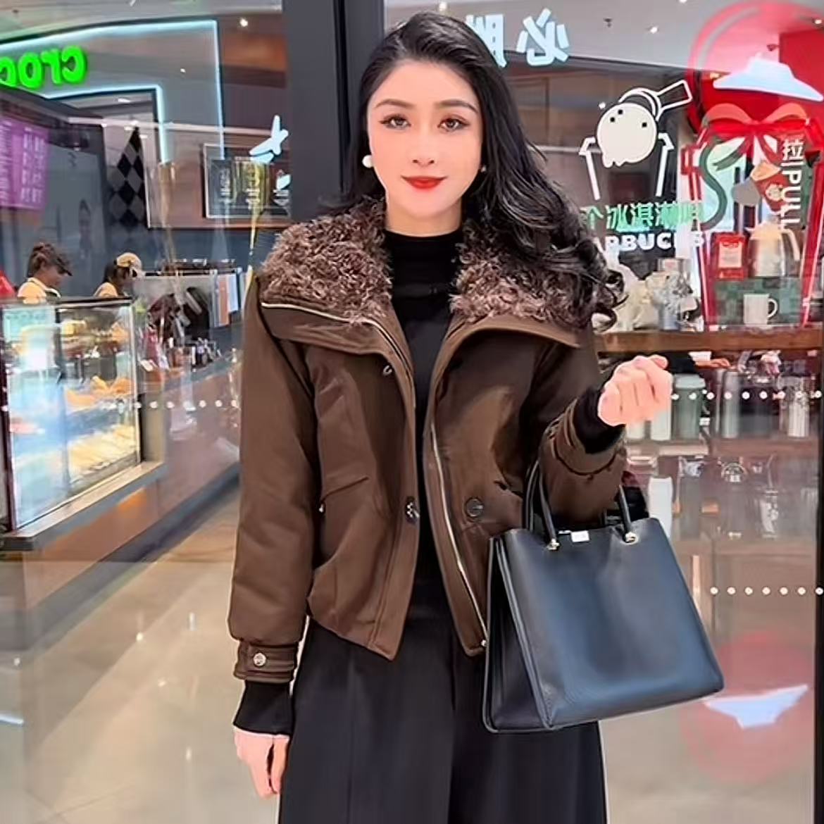 【众帆女装】时尚冬季保暖羽绒短款翻领常规百搭保暖外套