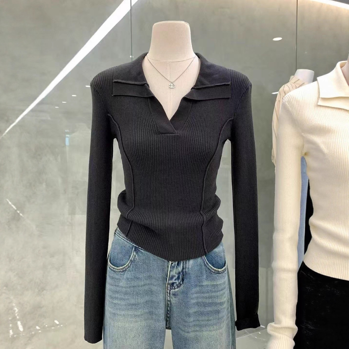 气质修身薄款针织衫女2025年秋季新款纯色百搭翻领上衣内搭打底衫