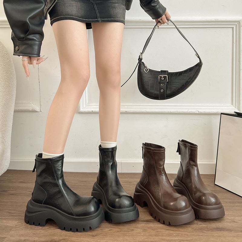 厚底瘦瘦短靴女款2025新款秋冬季爆款超火黑色英伦风马丁靴子女靴