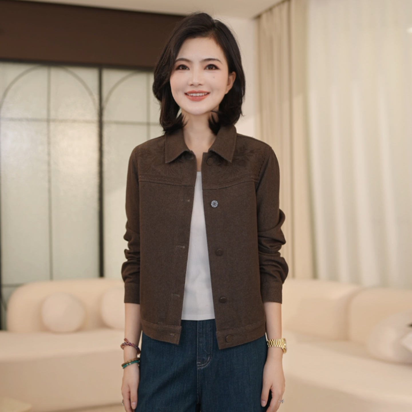 枫竺阿楠anan翻领万针刺绣长袖短款牛仔外套女秋季休闲出游穿搭